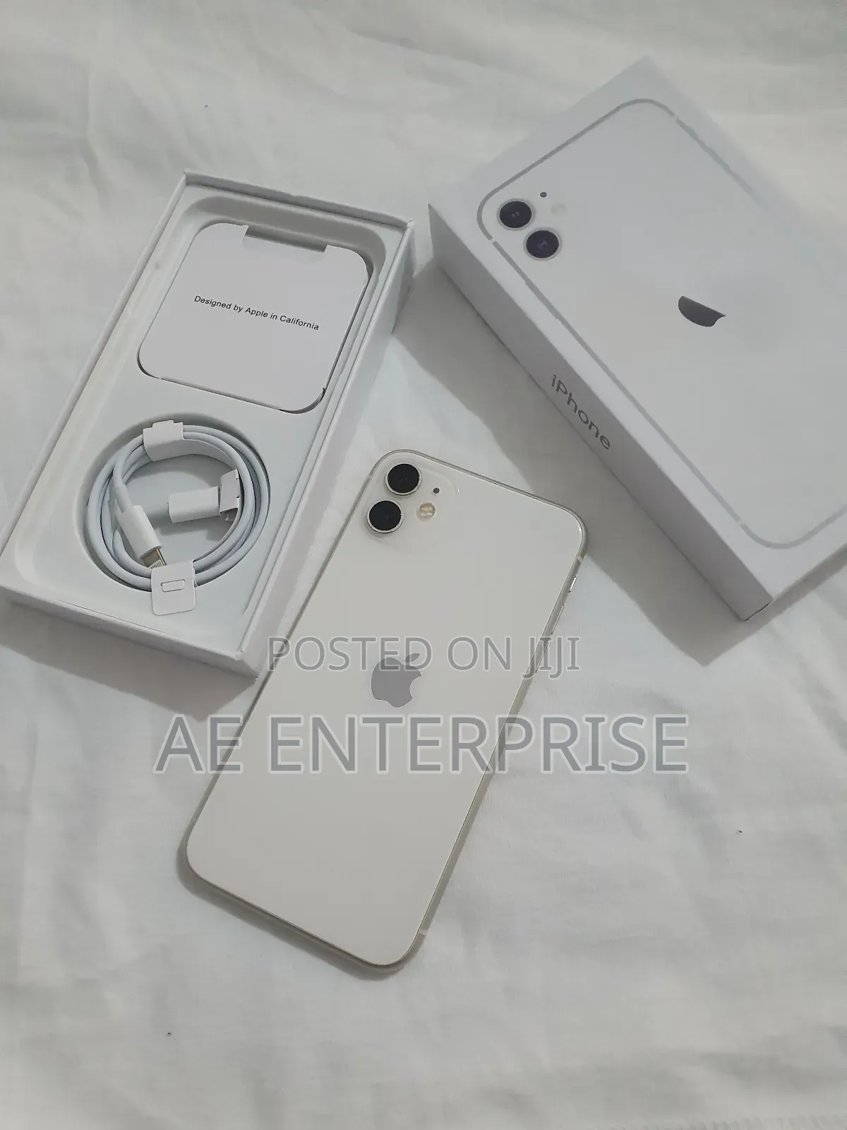 New Apple iPhone 11 128 GB White