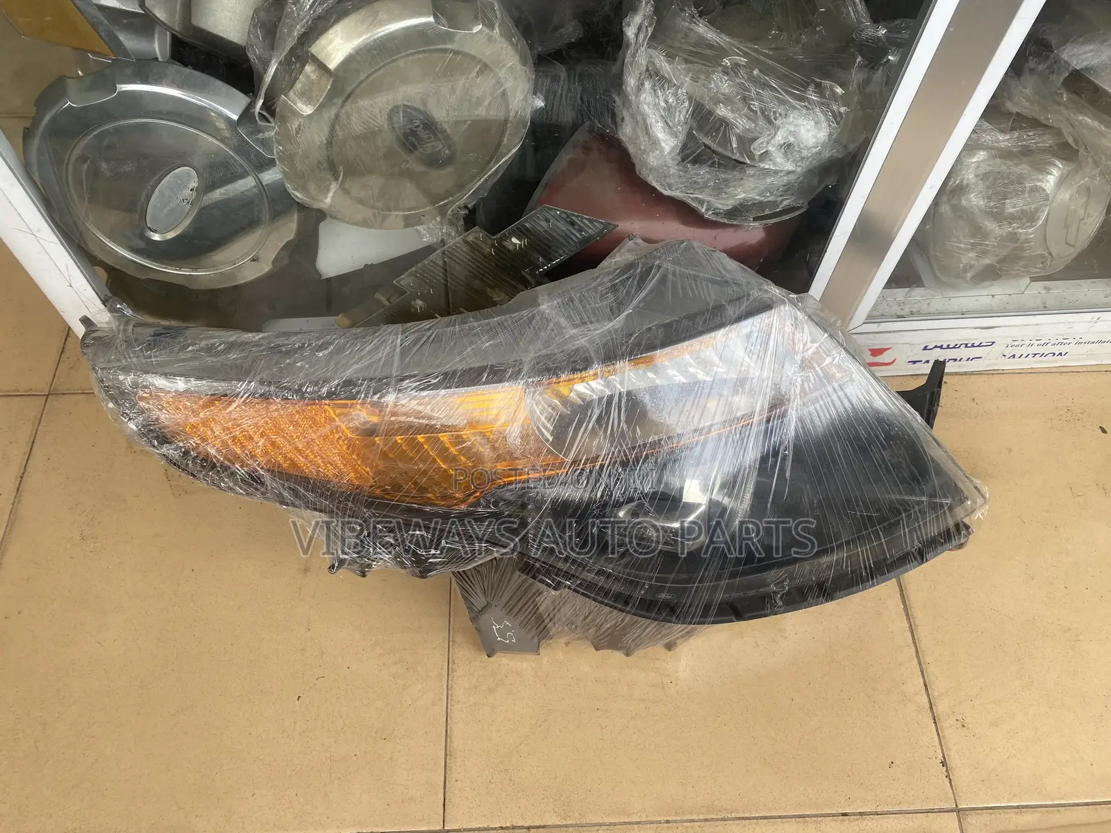 Ford Explorer 2011-2015 Headlight