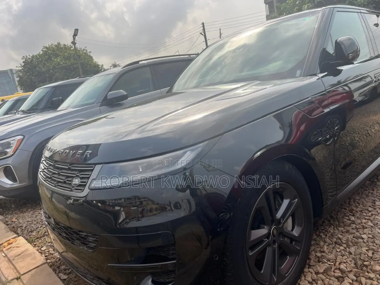 Land Rover Range Rover SE 2024 Black