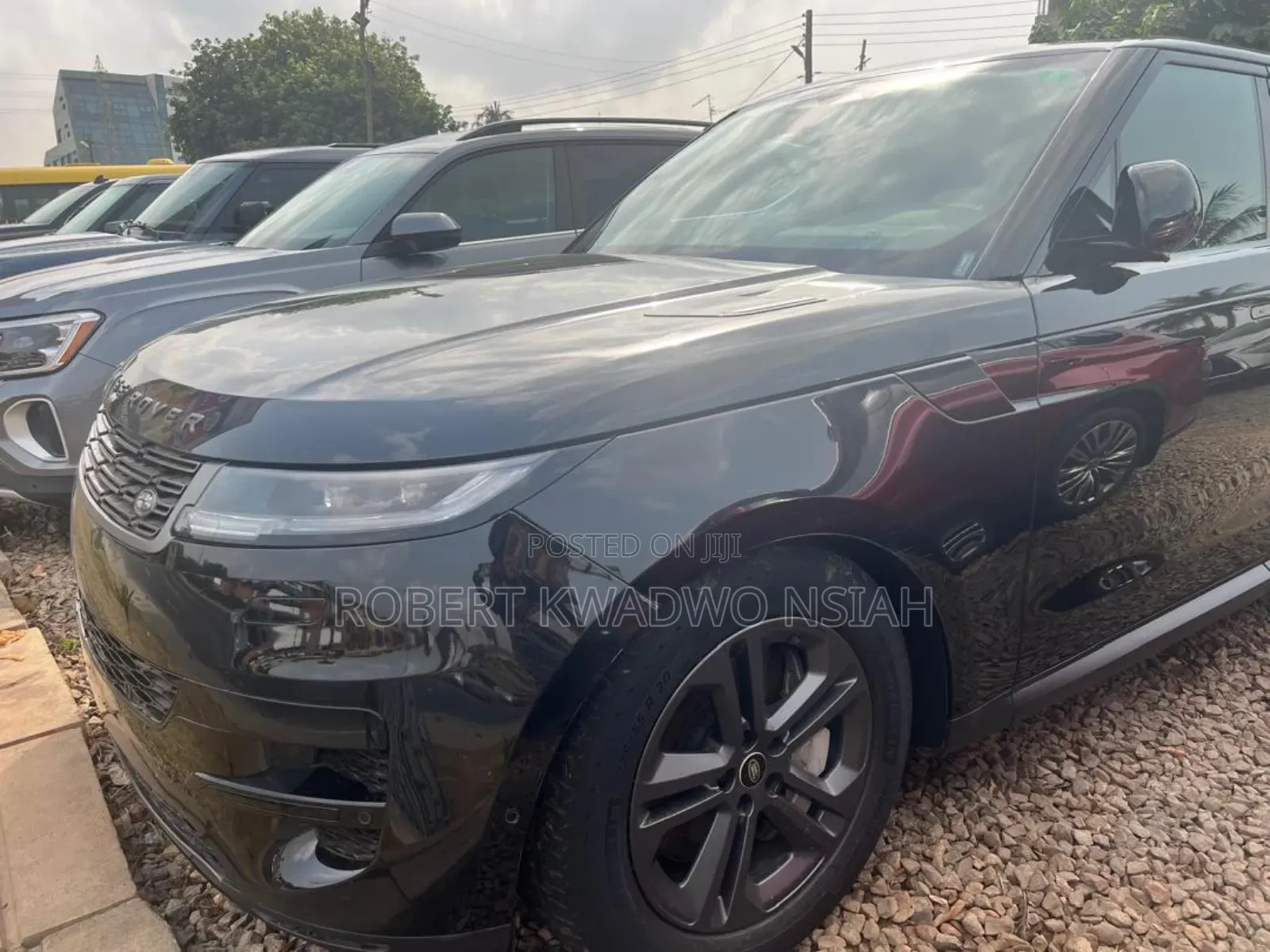 Land Rover Range Rover SE 2024 Black
