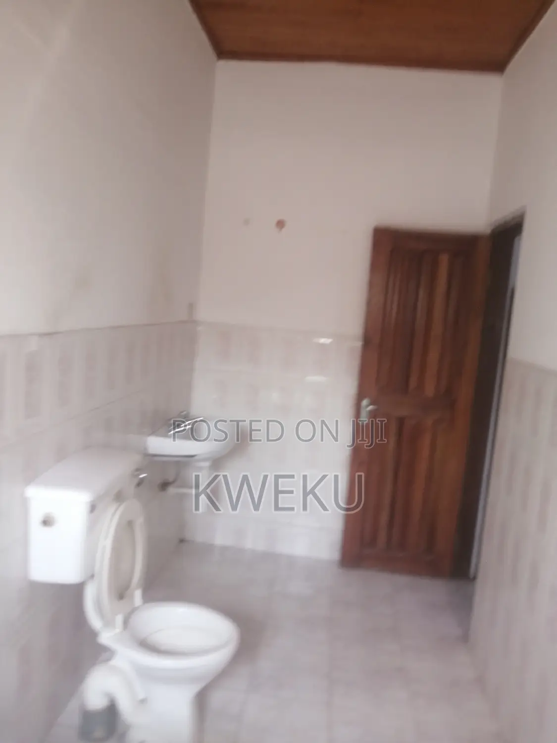 1bdrm Apartment in Estate Agency, Spintex for rent
