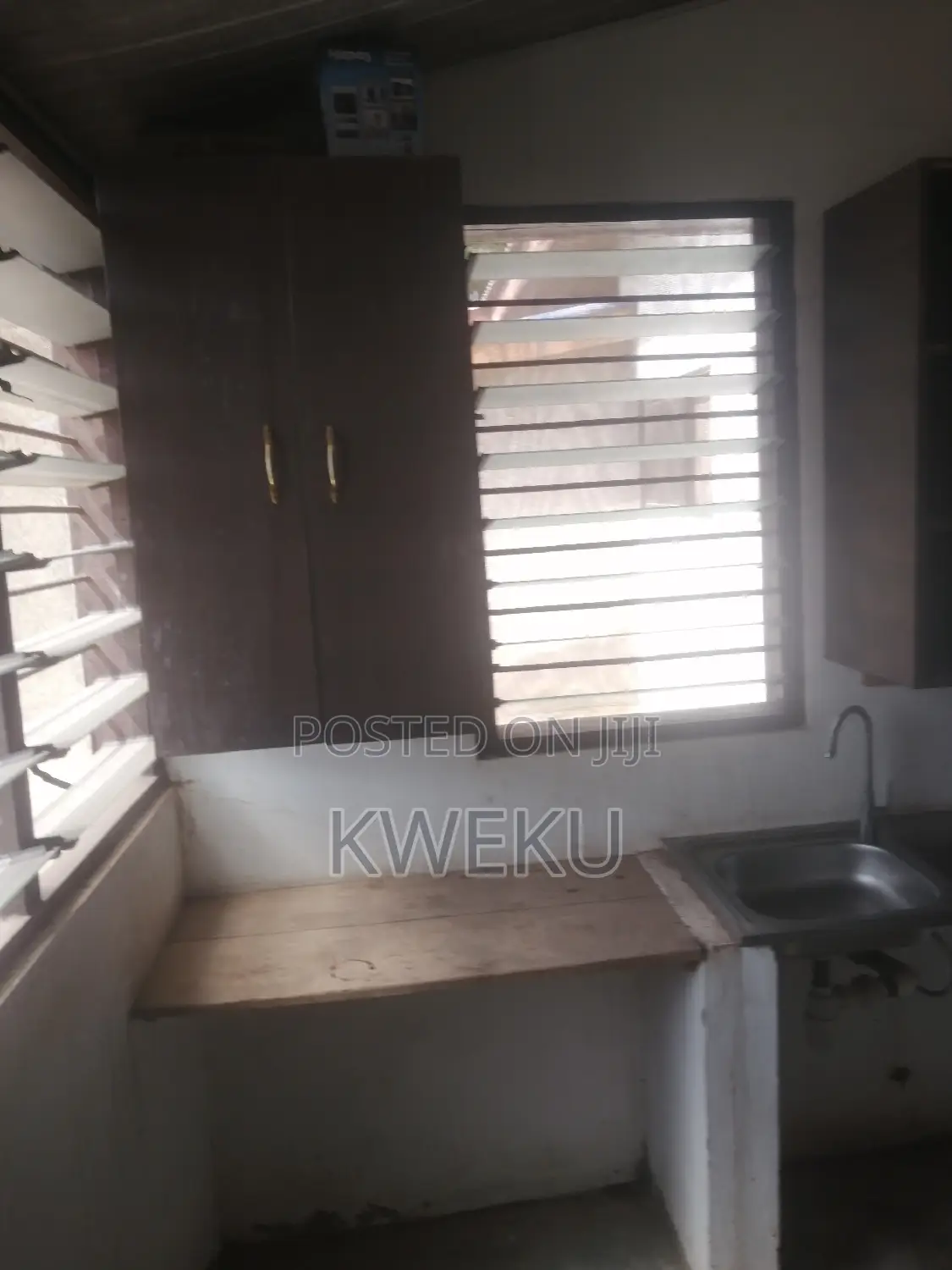 1bdrm Apartment in Estate Agency, Spintex for rent