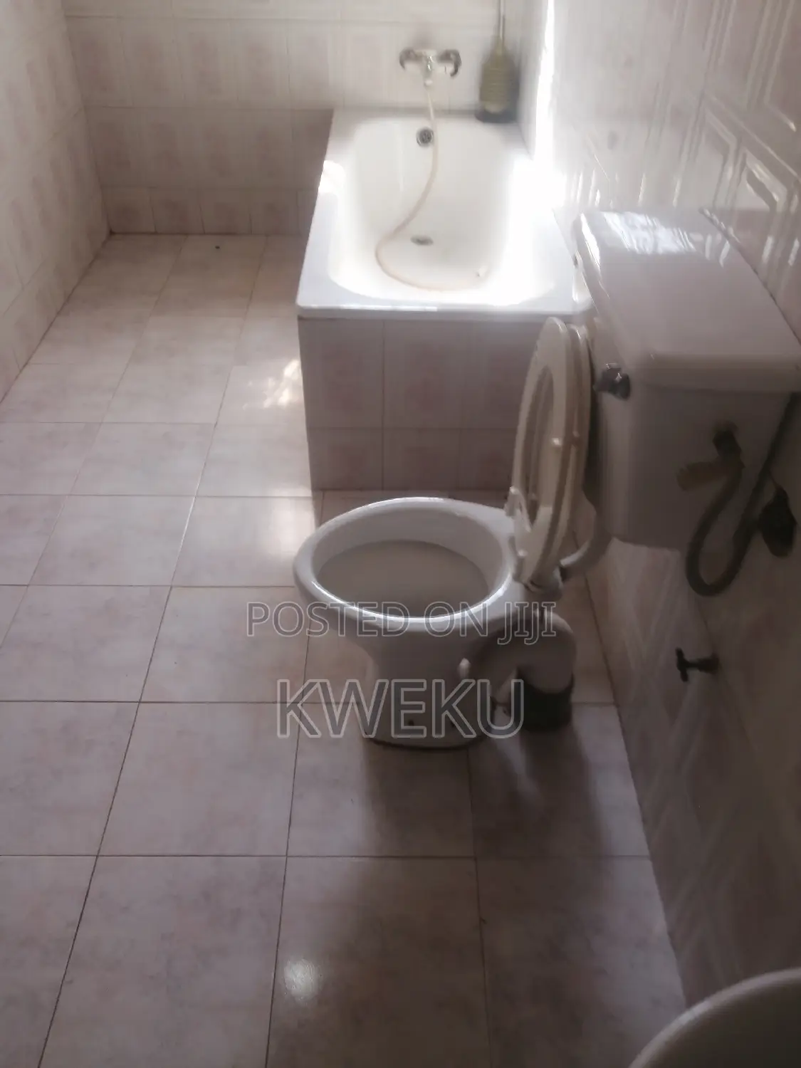 1bdrm Apartment in Estate Agency, Spintex for rent