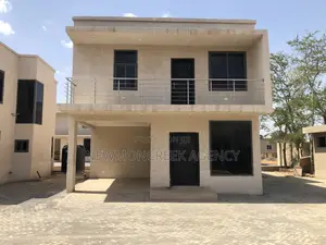 3bdrm Duplex in Botwe,Melcom Rd., Accra Metropolitan for sale