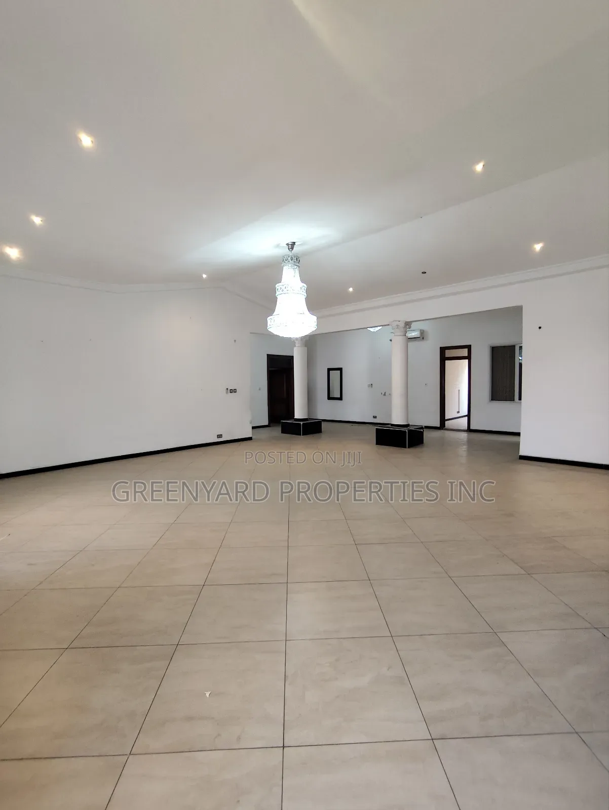 4bdrm House in A&C Mall, East Legon for rent