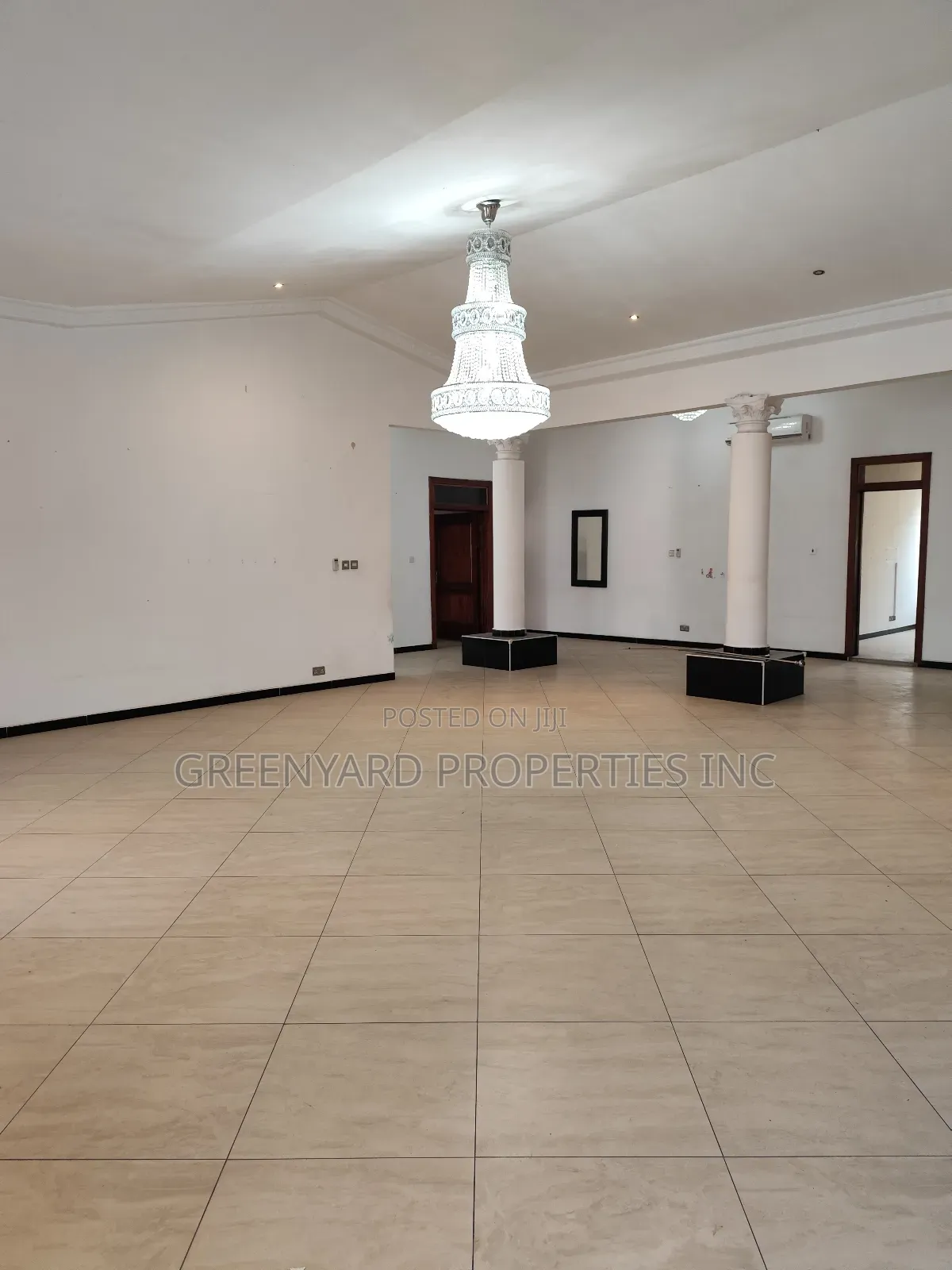 4bdrm House in A&C Mall, East Legon for rent