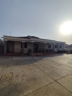 4bdrm House in A&C Mall, East Legon for rent