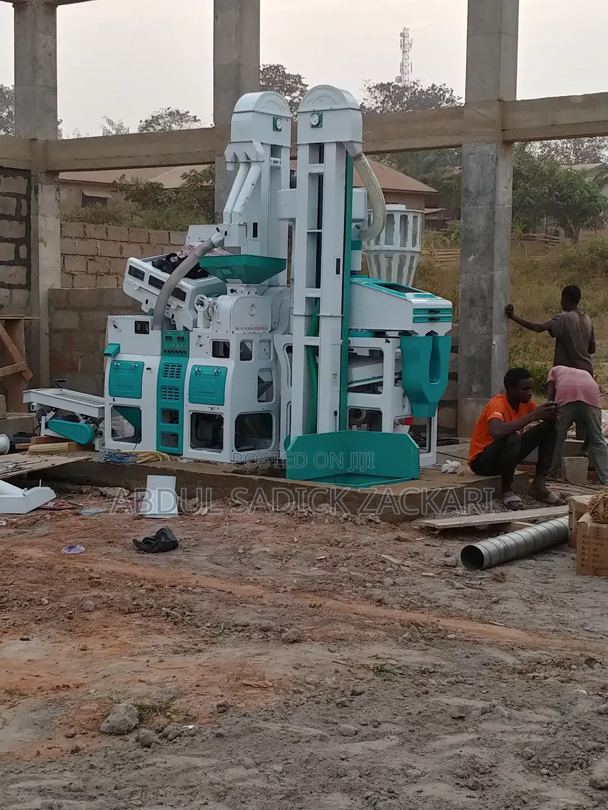 Rice Mill With Husk Crusher