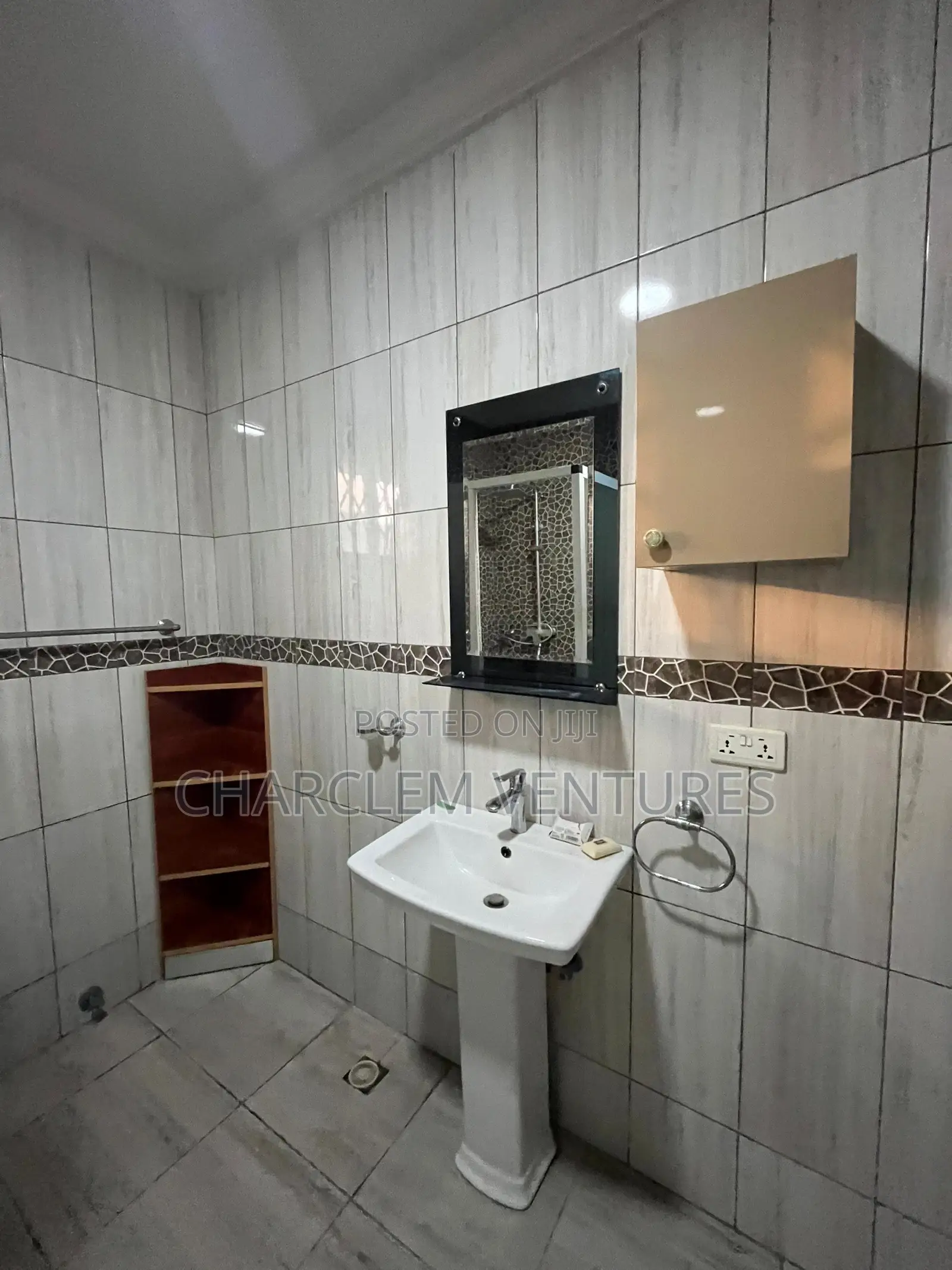 2bdrm Apartment in Charclem Ventures, East Legon for rent