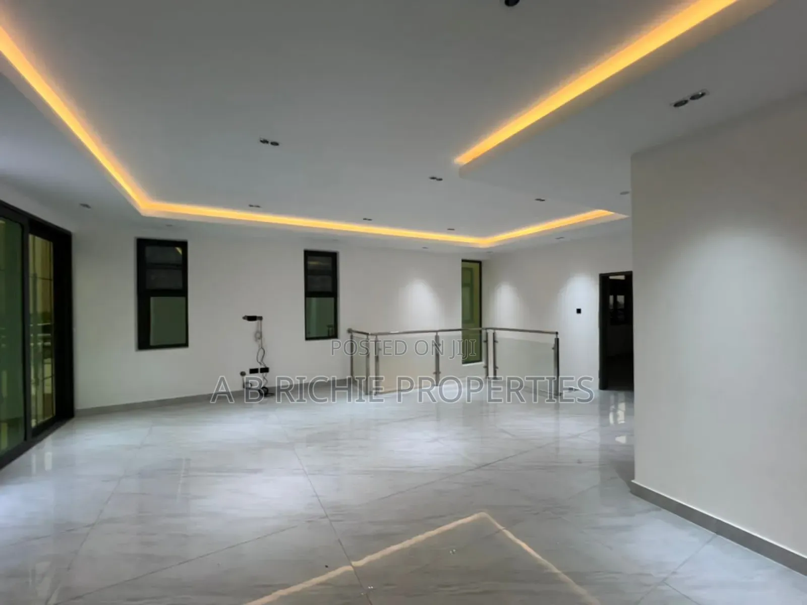 4bdrm Penthouse in Ab Richie Properties, West Legon for sale