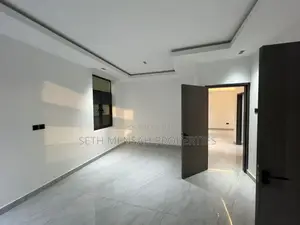 4bdrm House in Skm, West Legon for sale