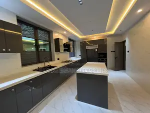 4bdrm House in Skm, West Legon for sale