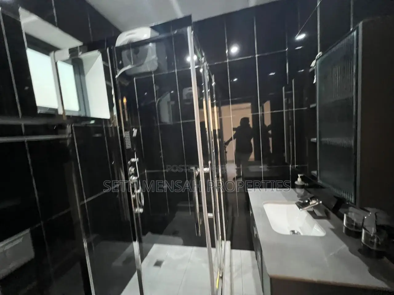4bdrm House in Skm, West Legon for sale