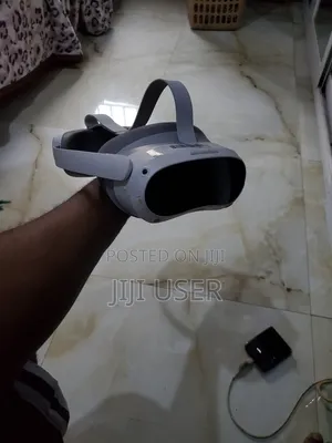 Pico 4 VR 256gb Available