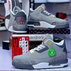 Photo - Original Air Jordan 3 Retro Gray