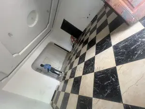 3bdrm House in Bee Decor & Homes, Adenta for rent