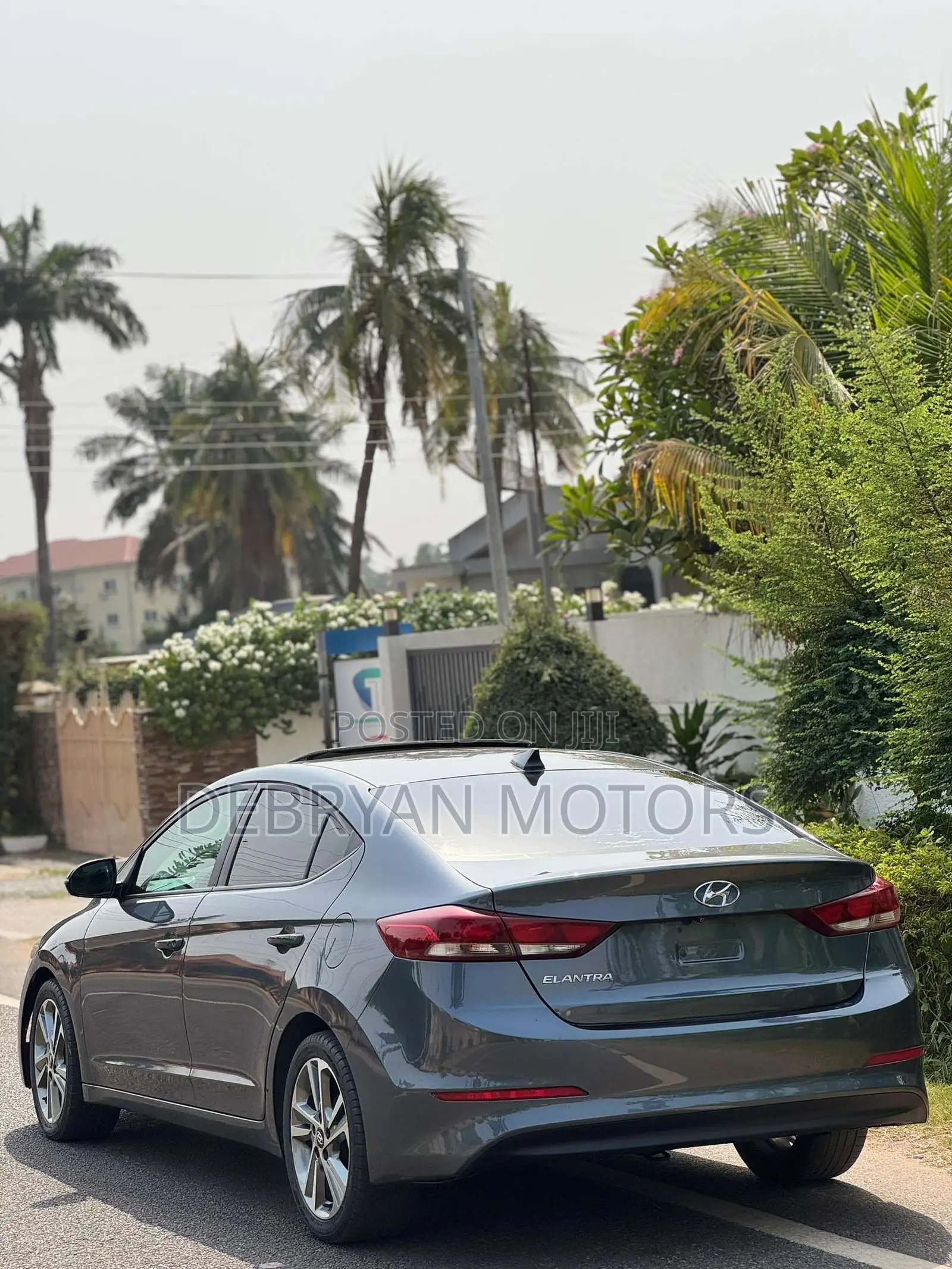 Hyundai Elantra Value Edition Sedan FWD (2.0L 4cyl 6A) 2017 Gray