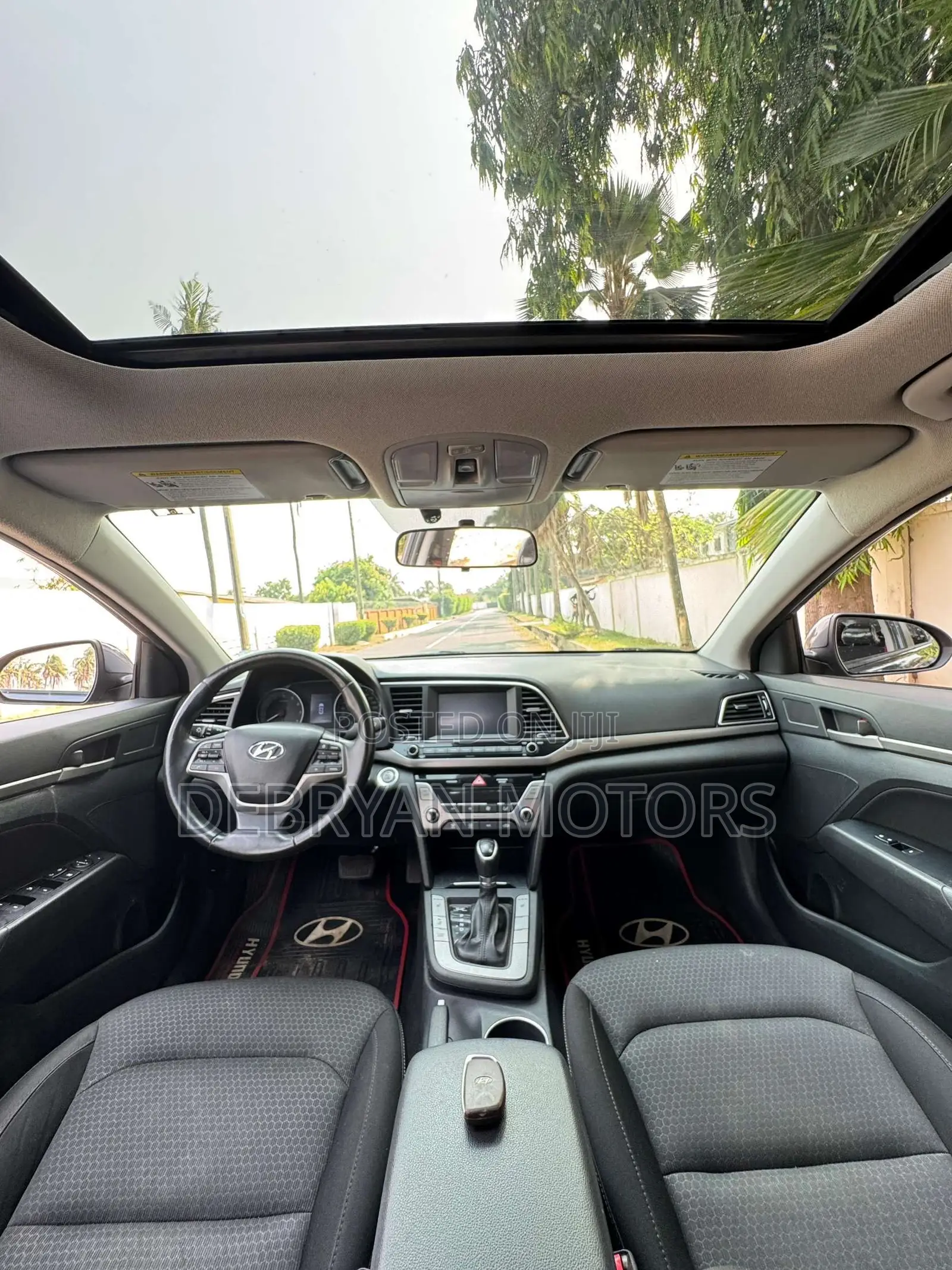Hyundai Elantra Value Edition Sedan FWD (2.0L 4cyl 6A) 2017 Gray