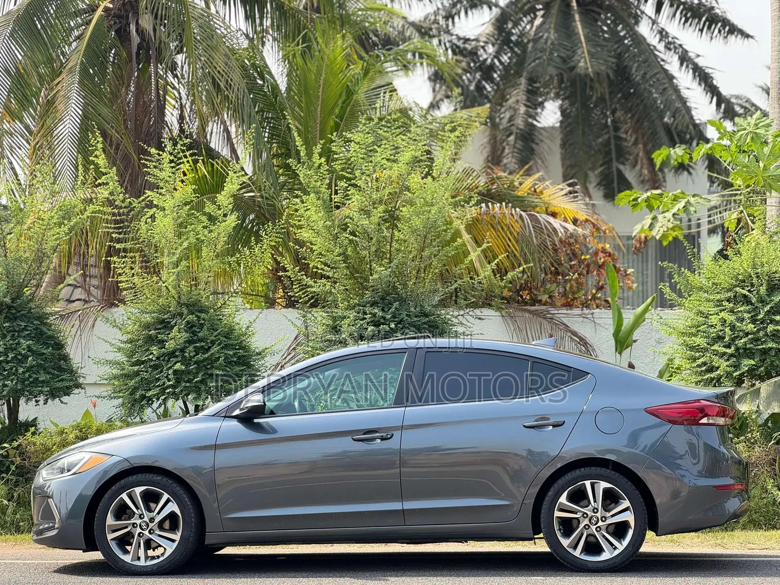 Hyundai Elantra Value Edition Sedan FWD (2.0L 4cyl 6A) 2017 Gray