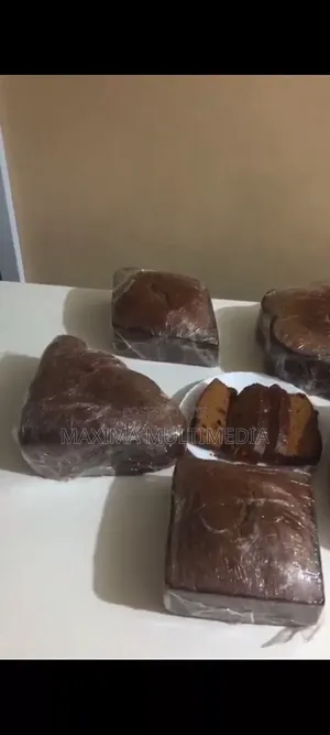 Order Your Rich Fruit And Caramelized Cake