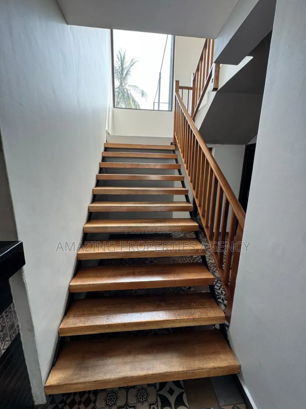 7bdrm House in Office Space Labone, Adjiriganor for rent