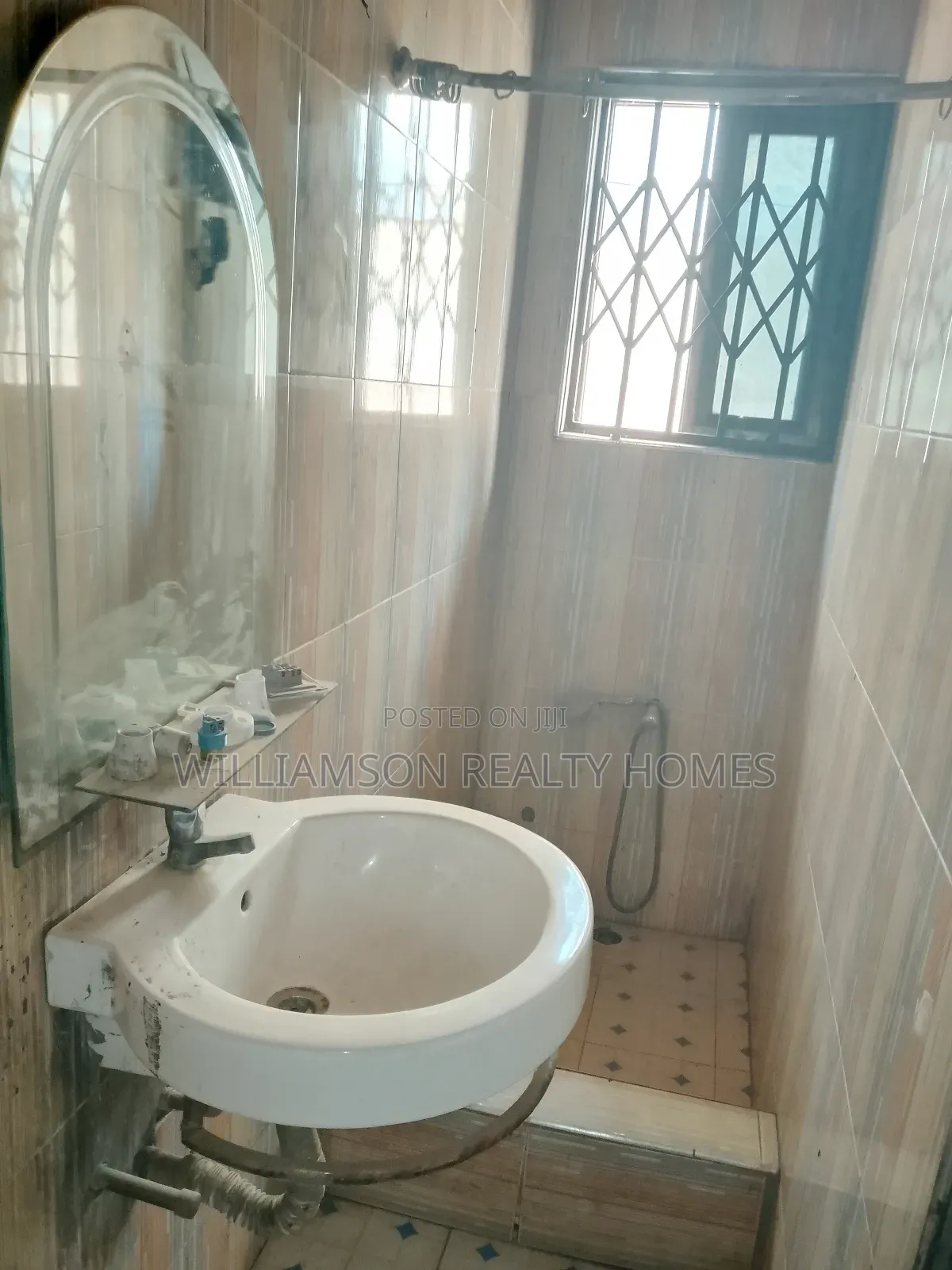 1bdrm Apartment in Community 18 Area, Spintex for rent