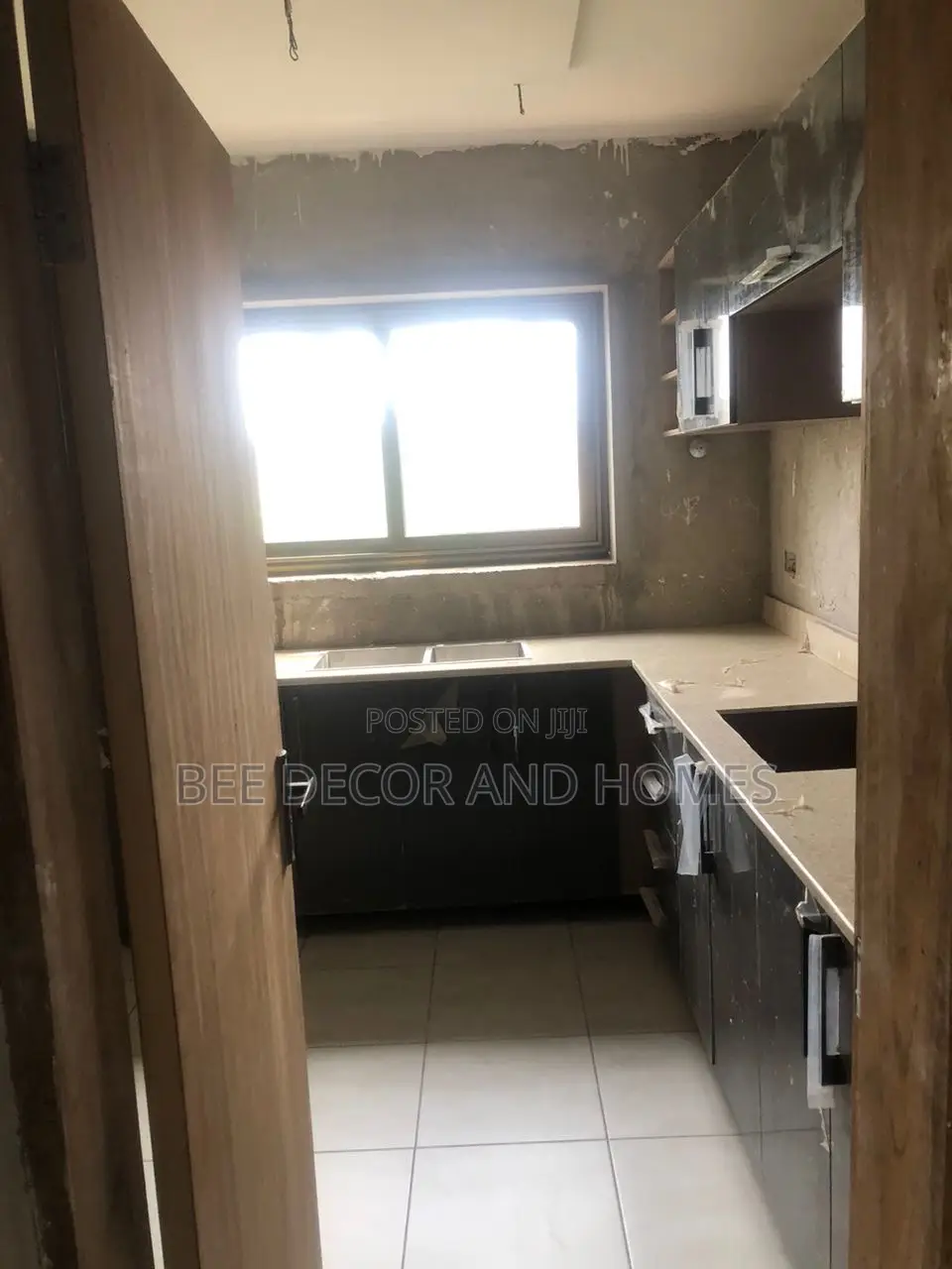 6bdrm House in Bee Decor & Homes, Adenta for sale