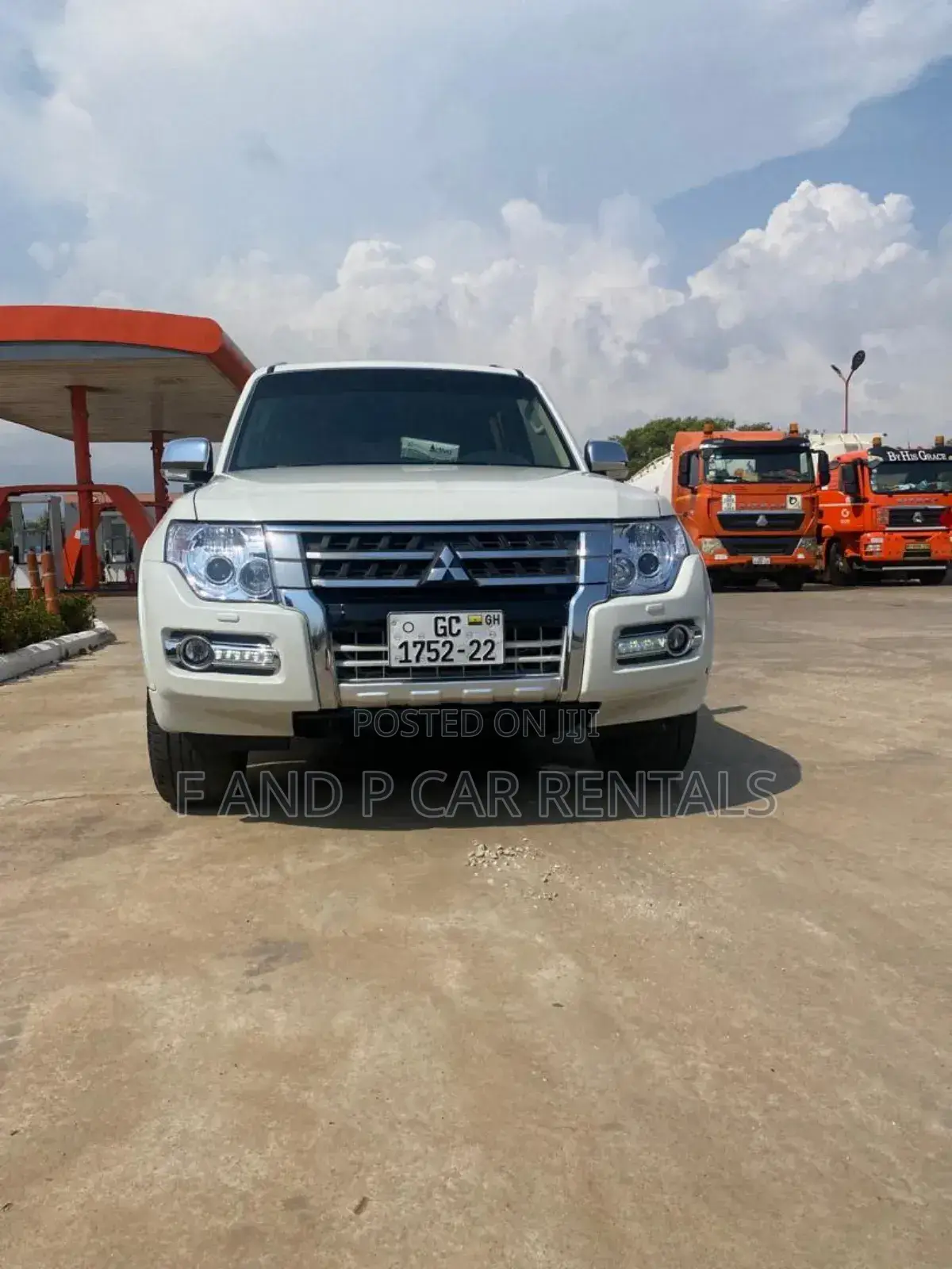 Car for Rent - Mitsubishi Pajero for Rent