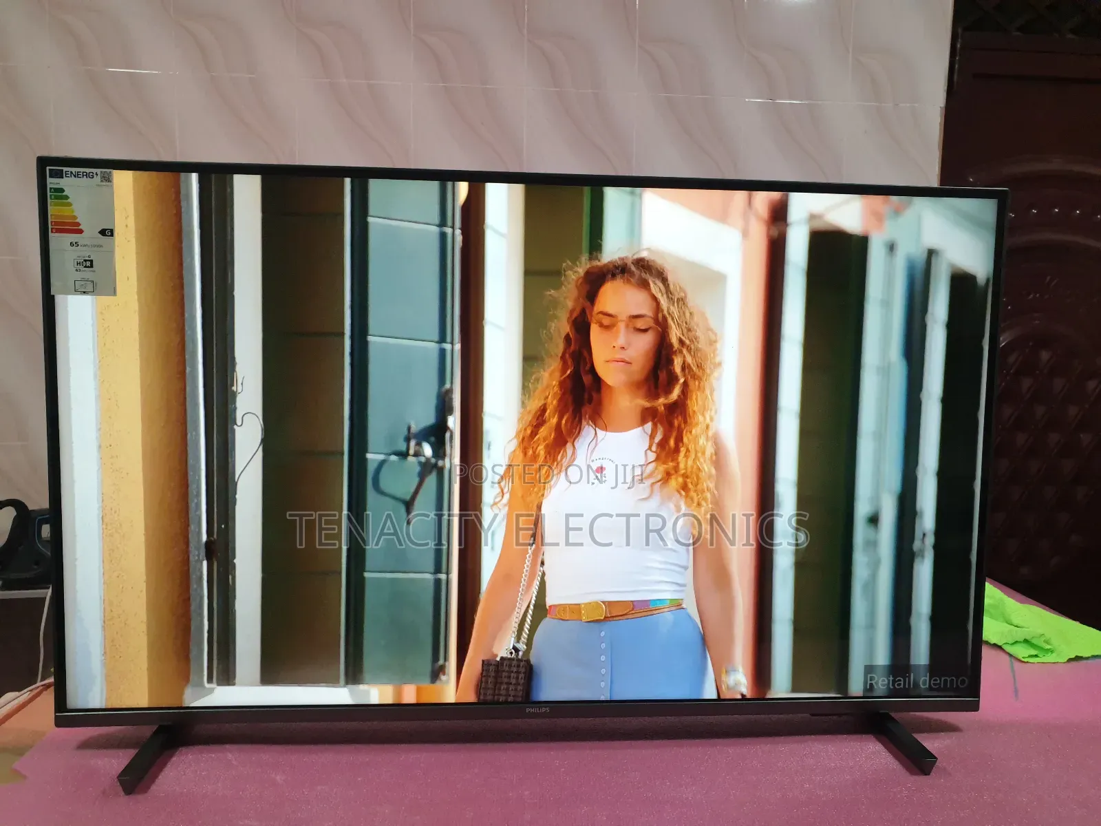 New 43"Philips Android Uhd HDR Smart Satellite Tv
