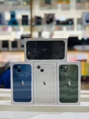 New Apple iPhone 13 128 GB Silver