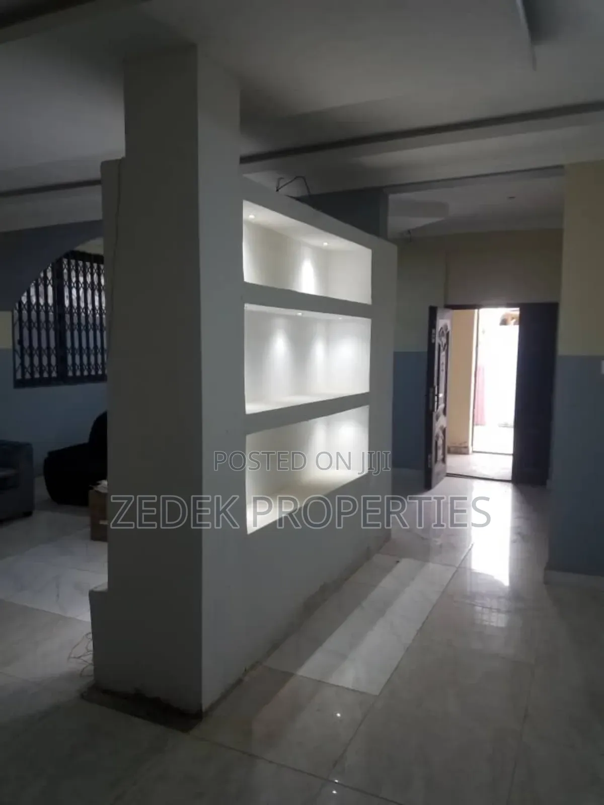 3bdrm House in Kwabennya Acp, Ashomang Estate for rent