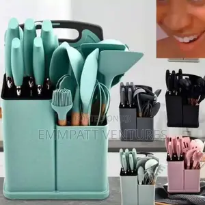 Modernized Knives ,Laddles and Chopping Board Set