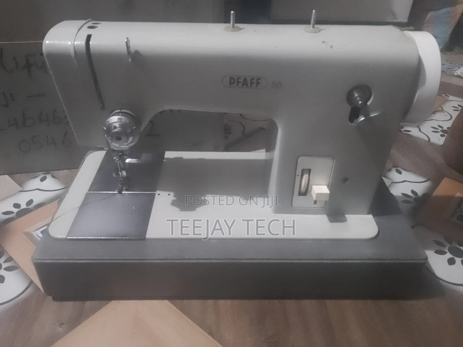 Sewing Machine (Pfaff)