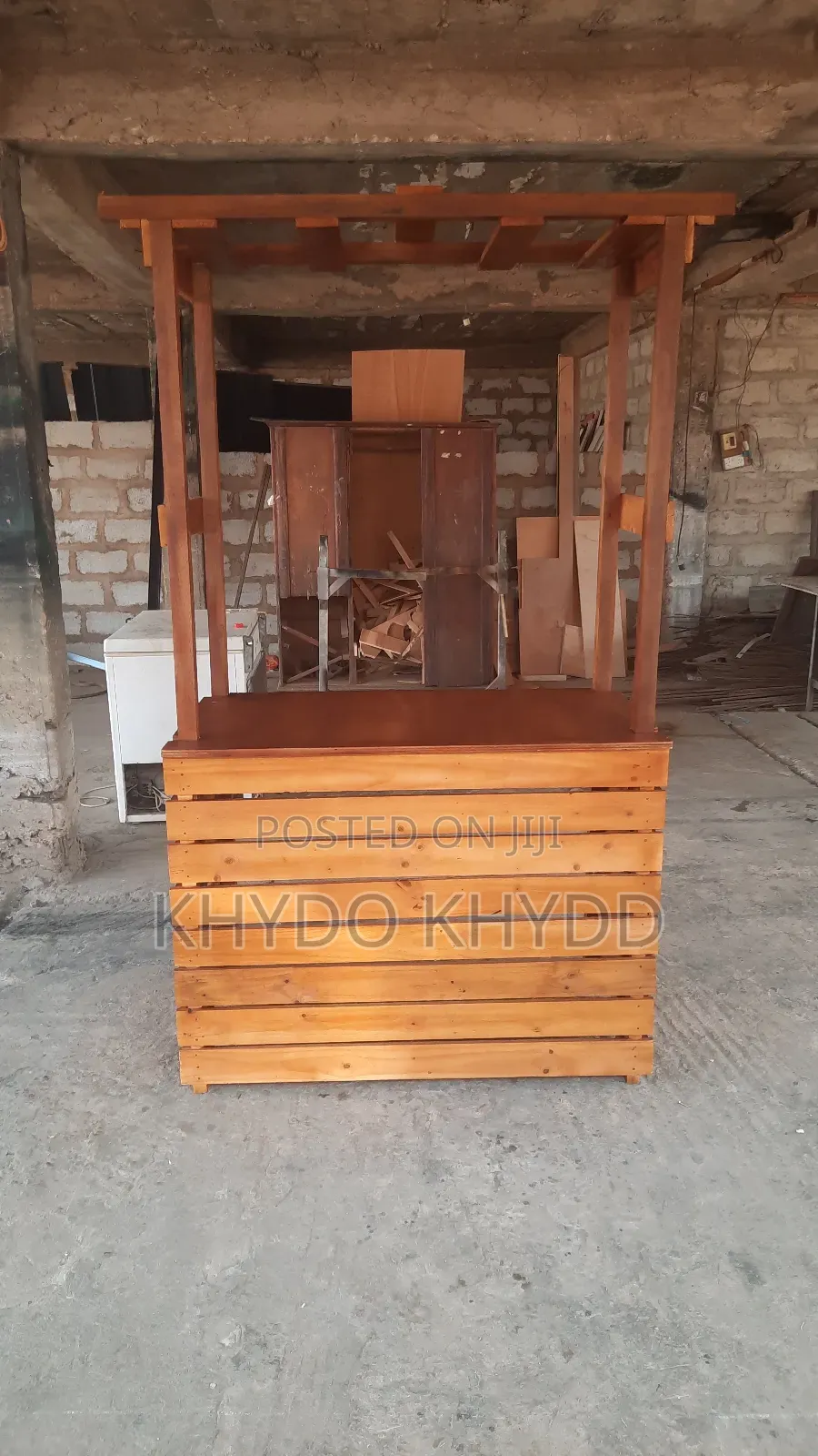 Cocktail Bar Table