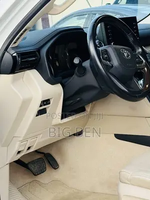 Toyota Land Cruiser 3.5 Petrol 4WD 2022 White