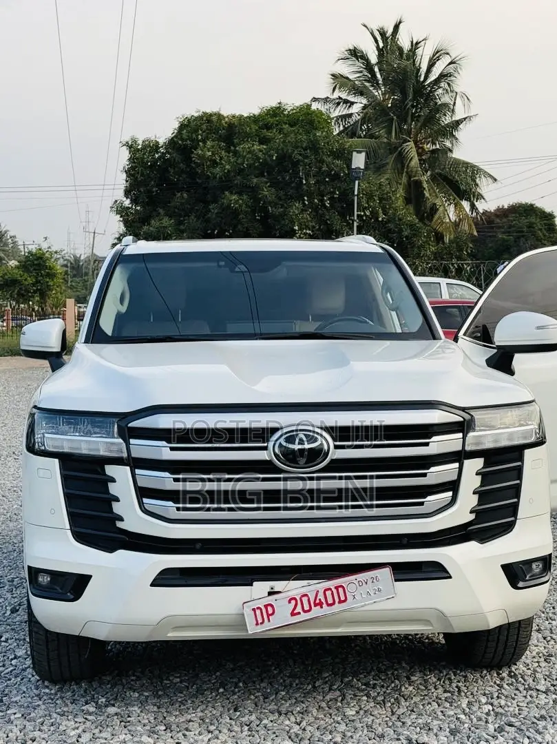 Toyota Land Cruiser 3.5 Petrol 4WD 2022 White