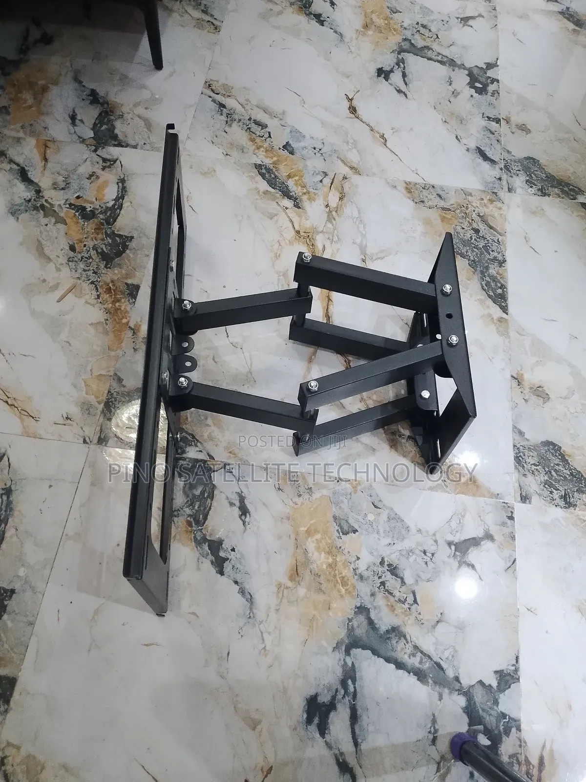 Tv Wall Mount Very Movable to Any Angle