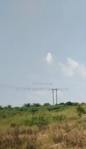 No Shaken Come Buy a Land From Estate Masters