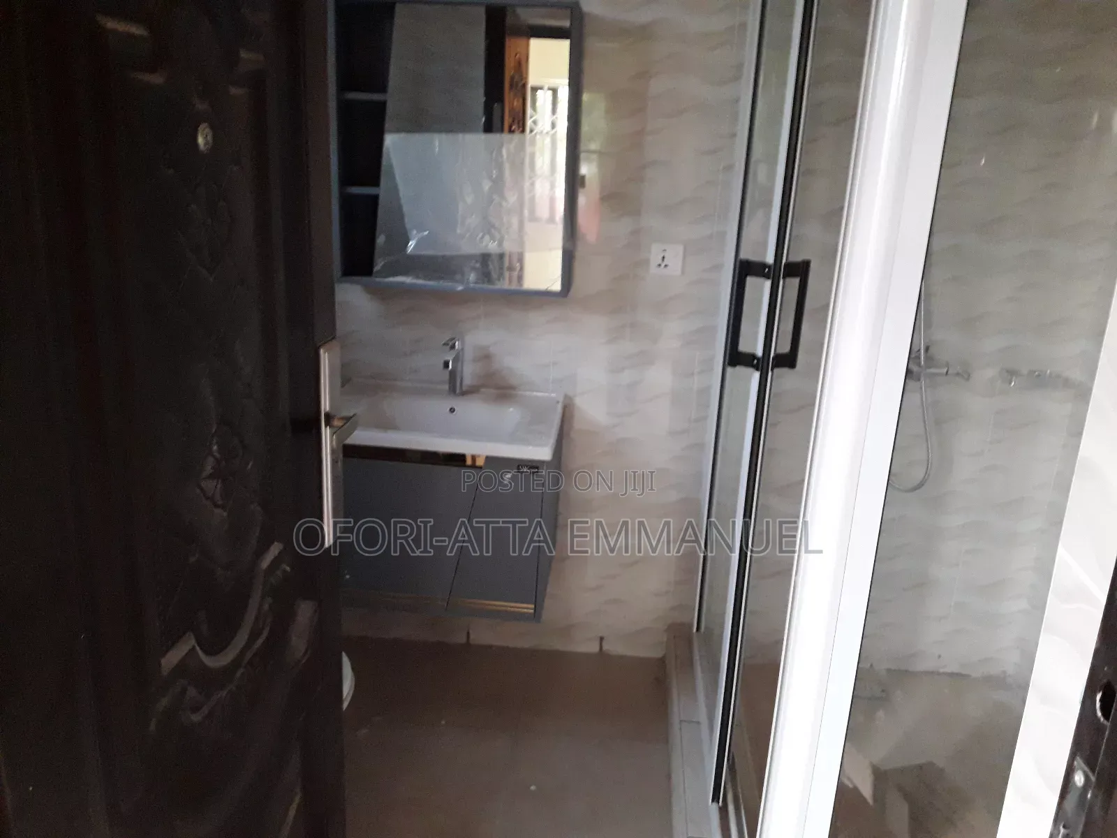 2bdrm Apartment in Amasaman 3 Junction, Pokuase for rent