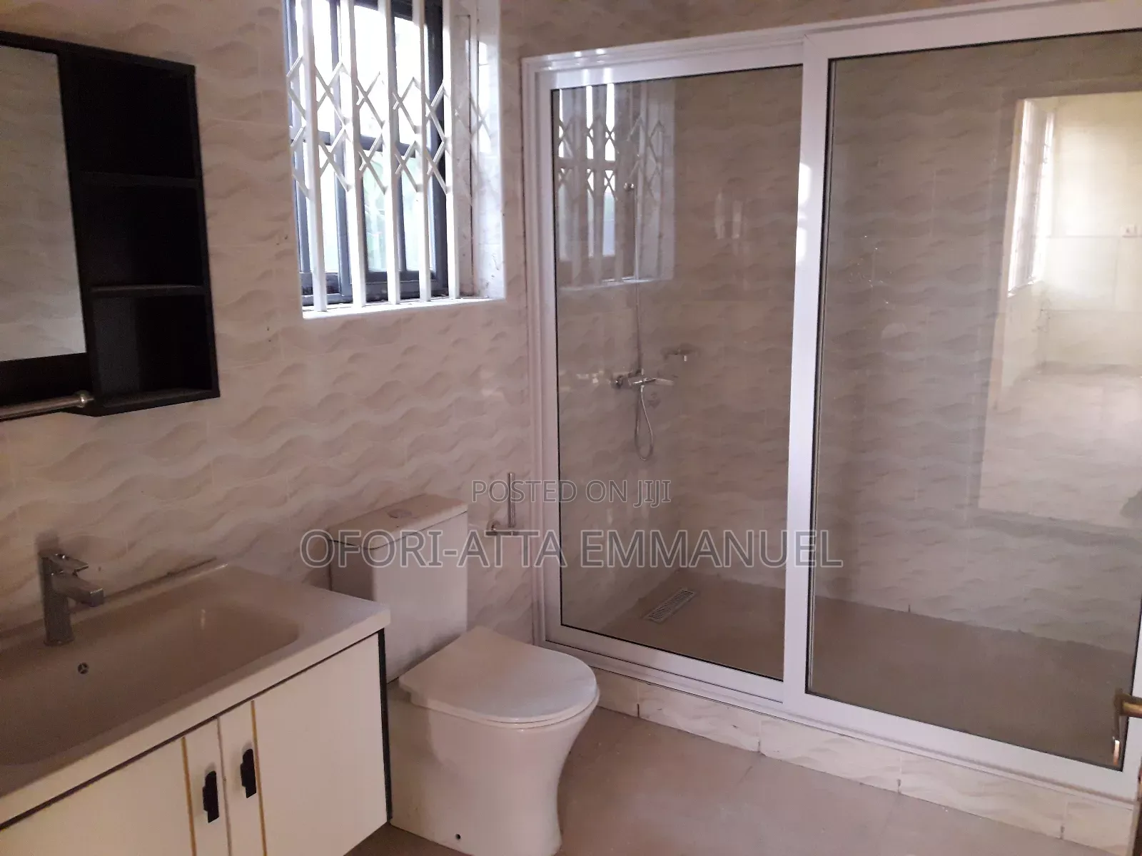2bdrm Apartment in Amasaman 3 Junction, Pokuase for rent