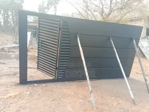 Side Circle Design Gate