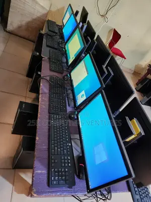 Desktop Computer Dell OptiPlex 3050 8GB Intel Core i5 HDD 500GB