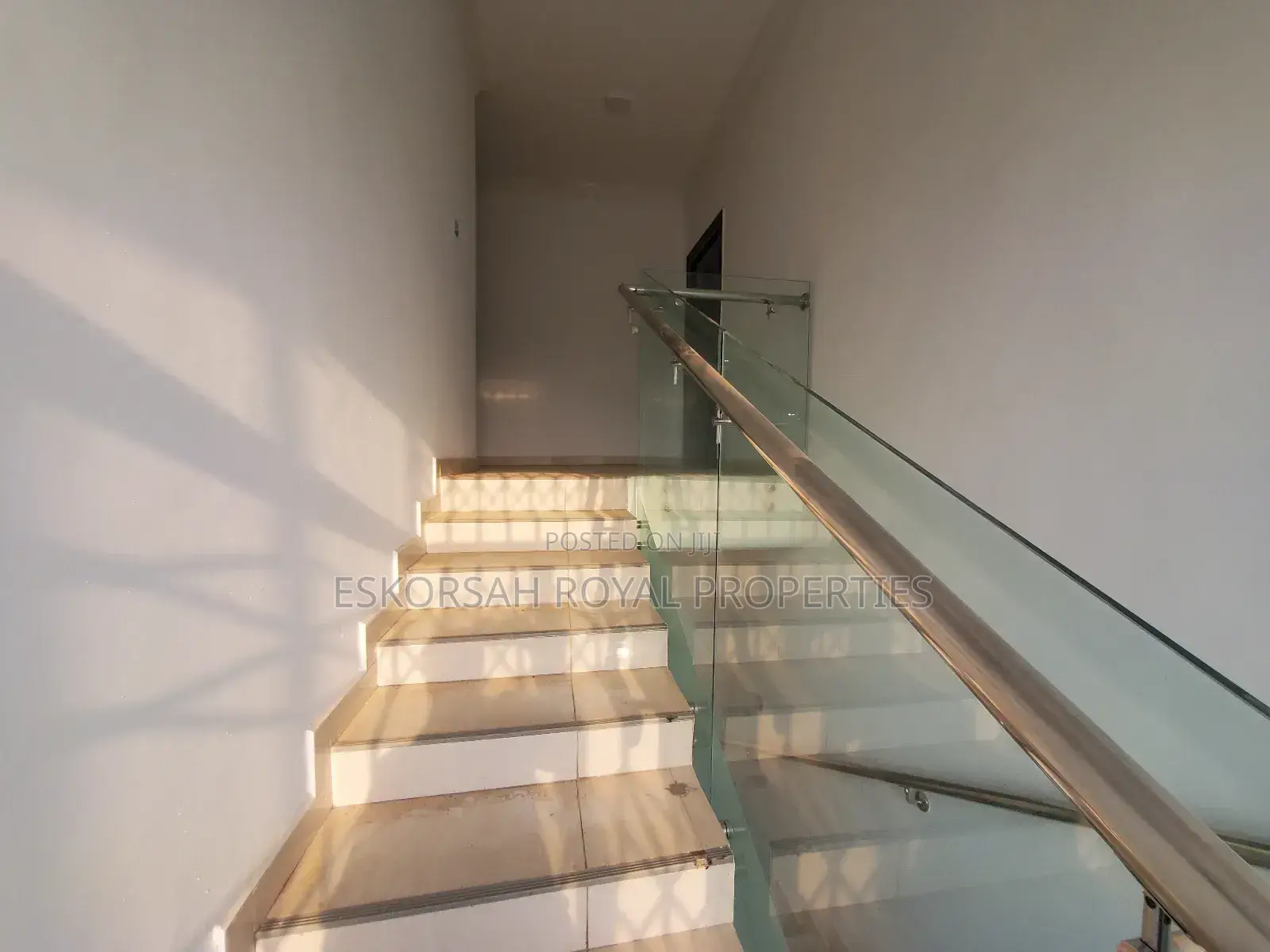 4bdrm House in Lakeside for rent