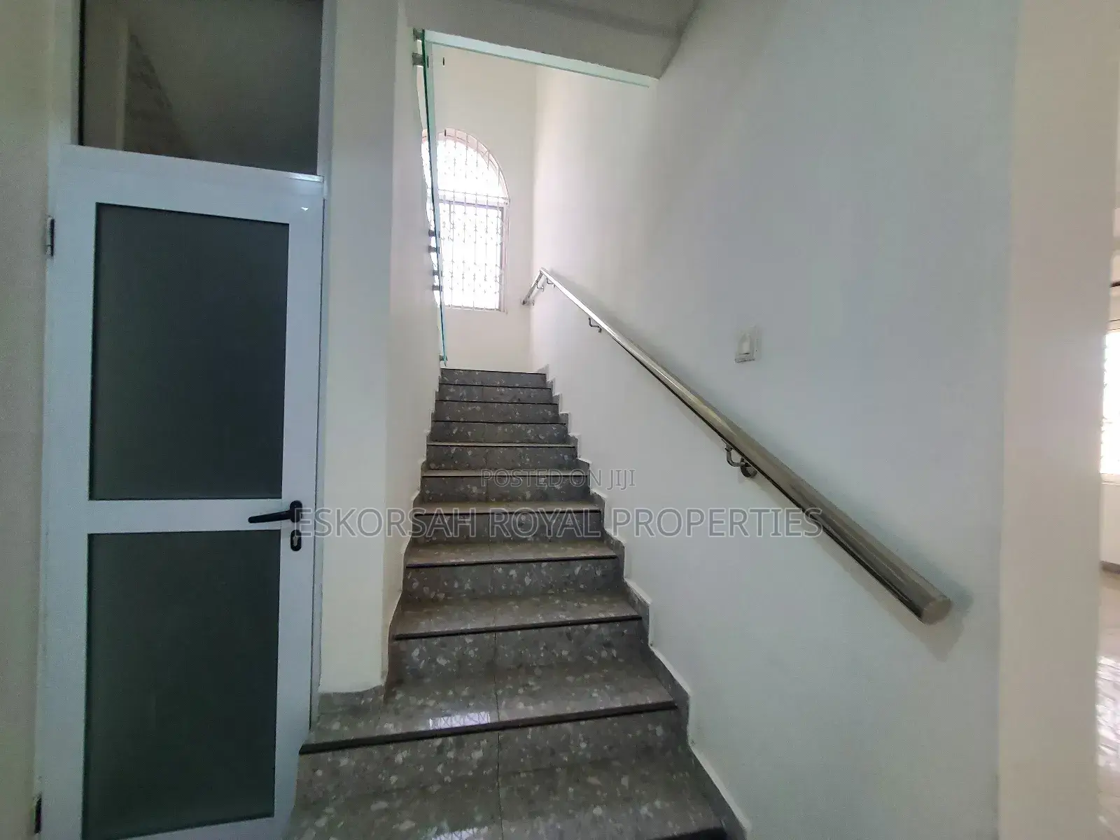 4bdrm House in Lakeside for rent