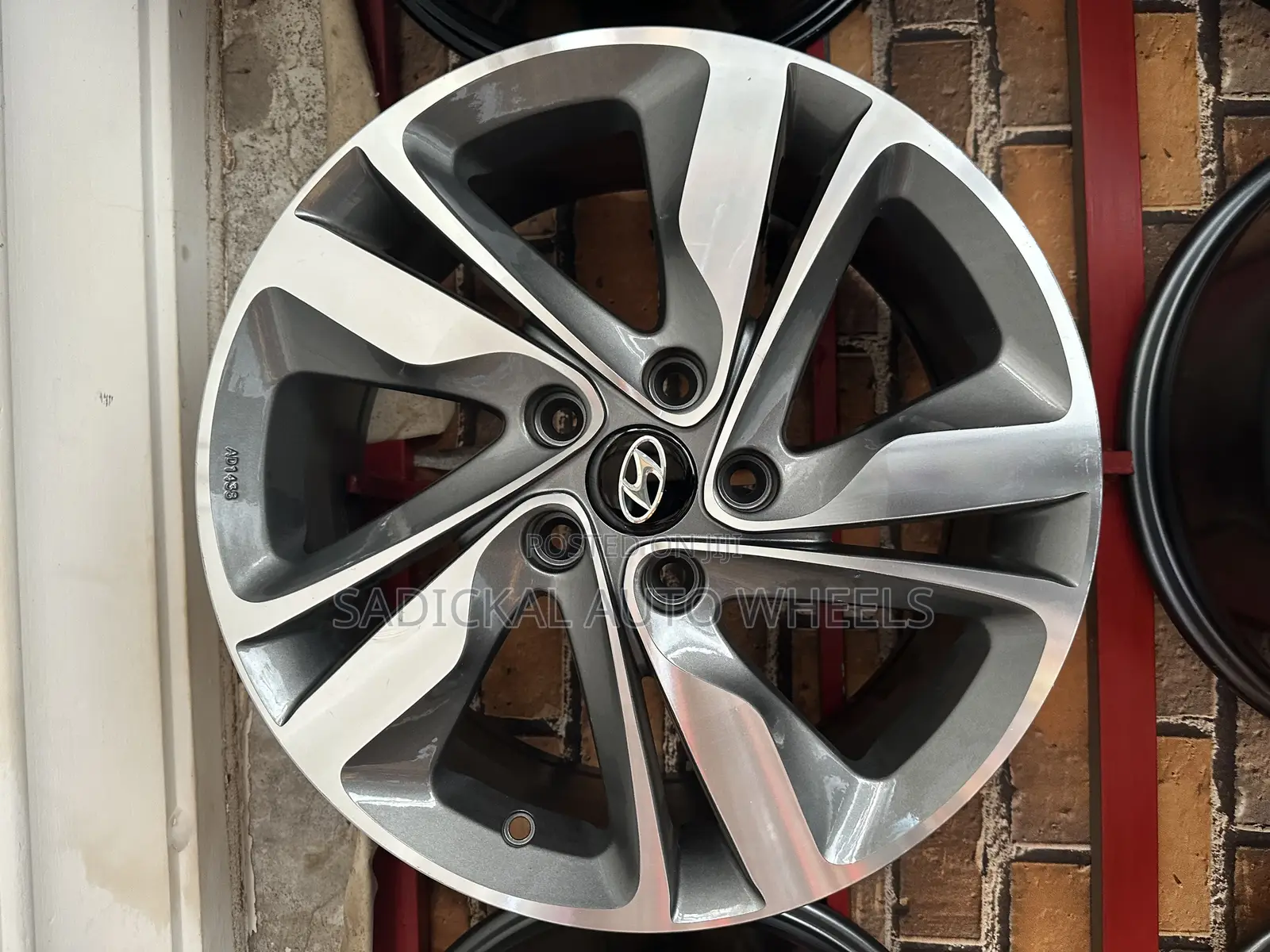 Orignal Elantra Rim