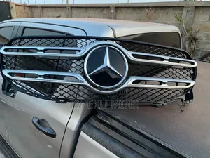 Mercedes-Benz GLE Grill