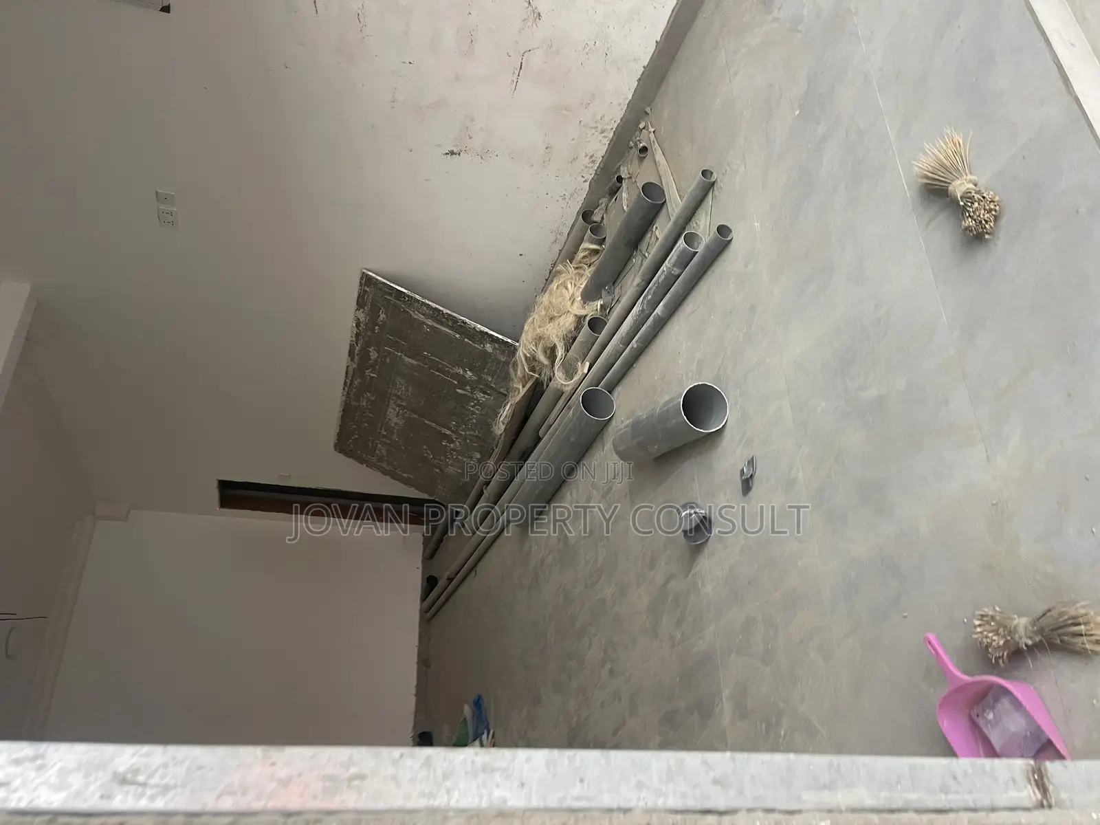 Store for Rent at Amasaman Sonitra 1500 a Month for 5 Years