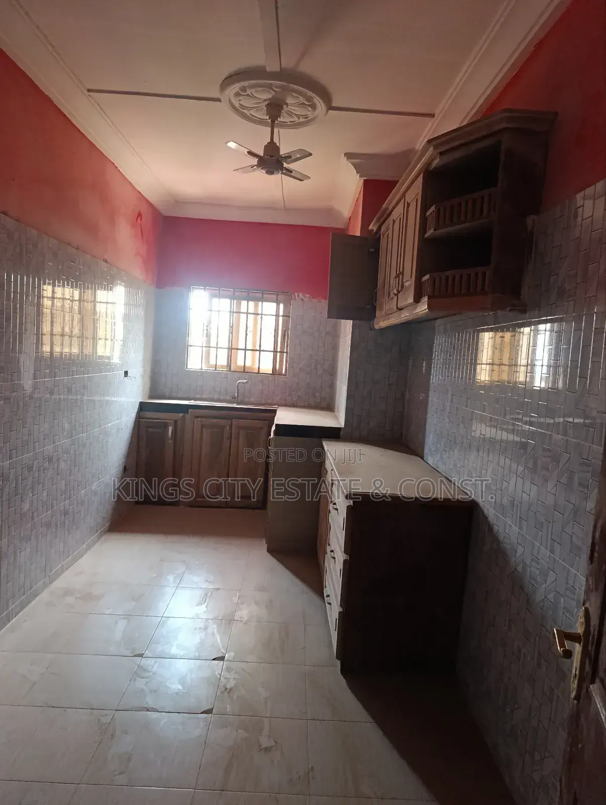 3bdrm Apartment in Kings-City-Estate, Ofankor for rent