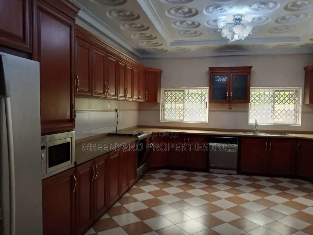 7bdrm House in Bawaleshie, East Legon for rent