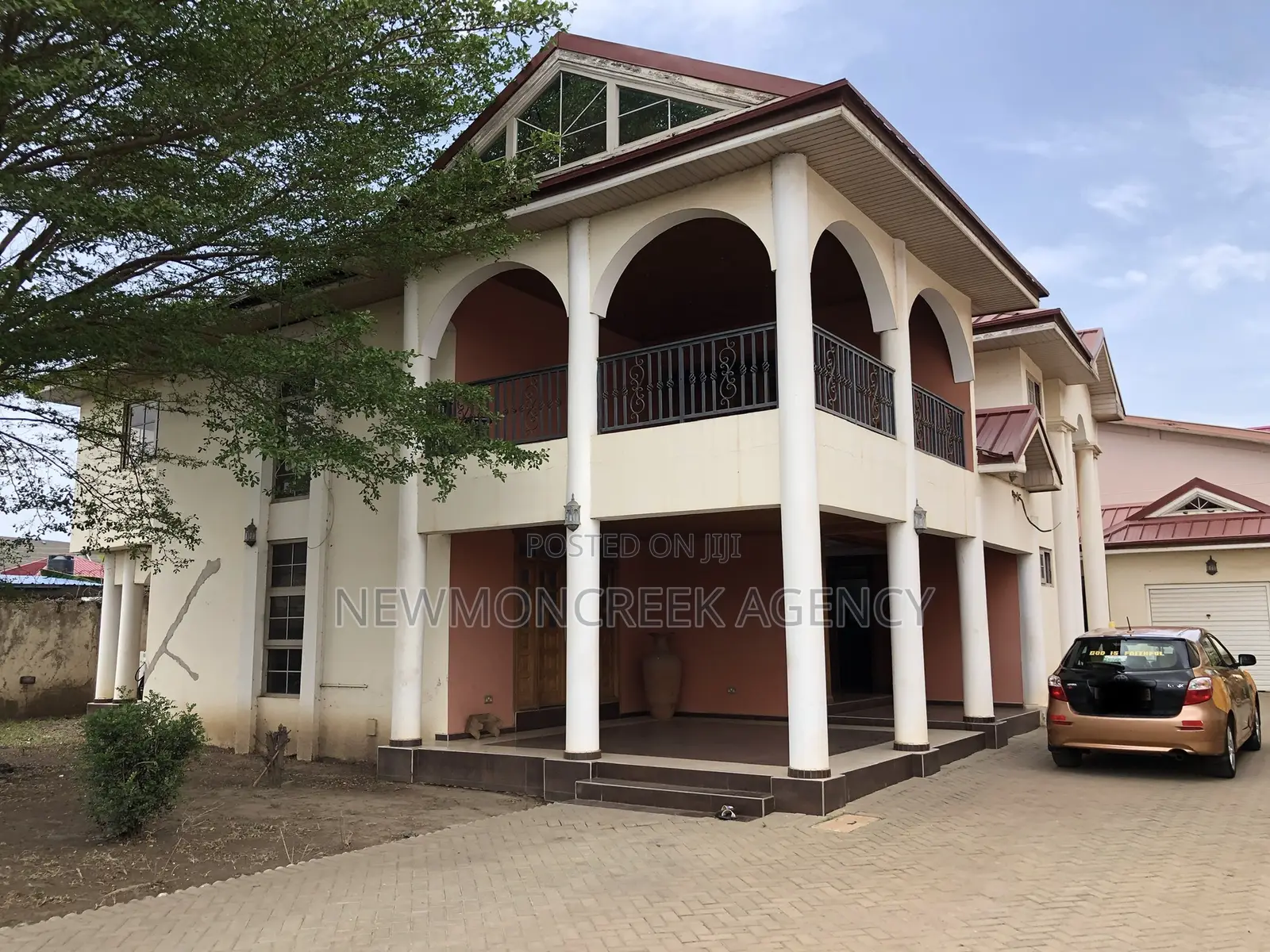 6bdrm Duplex in Spintex C18 for sale
